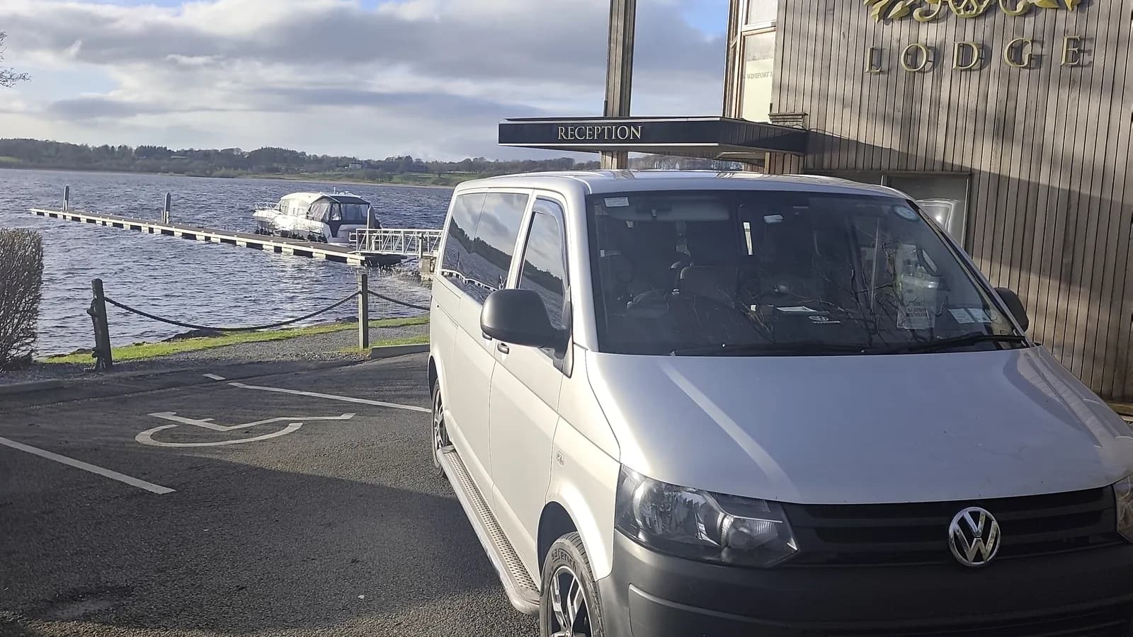 Private transfer vehicle at a lakeside hotel near Athlone after a Dublin Airport pick-up